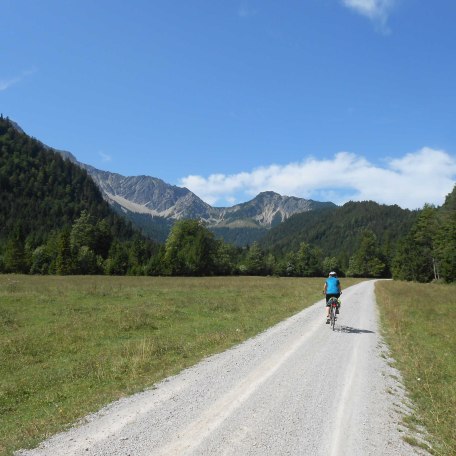 Fahrradtouren ohne große Steigungen im Leitzachtal oder anspruchsvolle Touren mit dem Mountainbike in den Bergen, © im-web.de/ Touristinformation Fischbachau