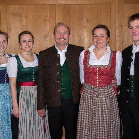 Wir, die Familie Wittmoser freuen uns auf Ihren Besuch!, © im-web.de/ Touristinformation Fischbachau