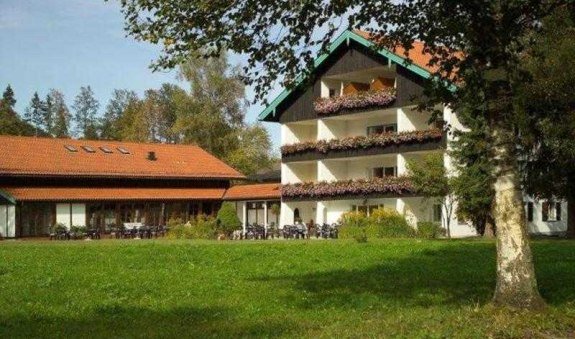 https://d1pgrp37iul3tg.cloudfront.net/objekt_pics/obj_full_27999_006.jpg, © im-web.de/ Touristinformation Fischbachau