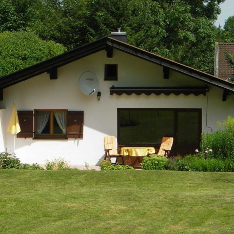 Ferienhaus Heidtmann mit Sonnenterrasse und Garten nach Süden und herrlichem Ausblick in Berge, © im-web.de/ Touristinformation Fischbachau