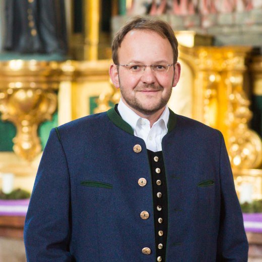 pressefoto-farbe-kirche