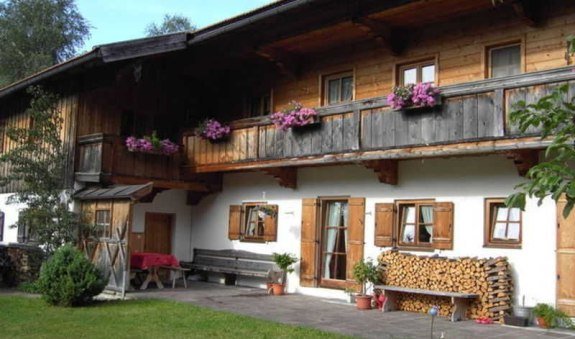 Außenansicht, © im-web.de/ Touristinformation Fischbachau Außenansicht, © im-web.de/ Touristinformation Fischbachau