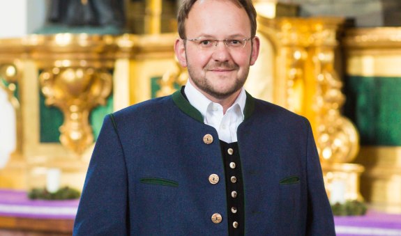 pressefoto-farbe-kirche