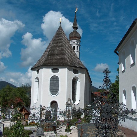 Pfarrkirche St. Andreas und Hl. Blut Kirche