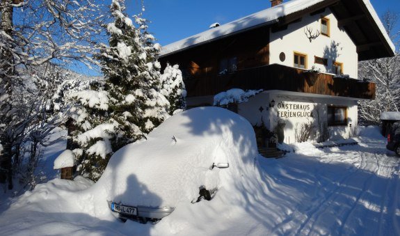 Haus im Winter, © im-web.de/ Touristinformation Fischbachau