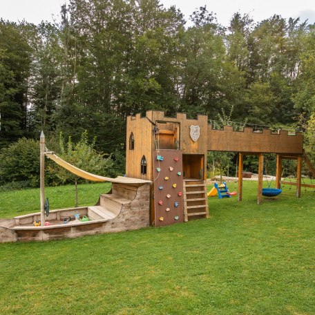 Spielplatz, © im-web.de/ Touristinformation Fischbachau