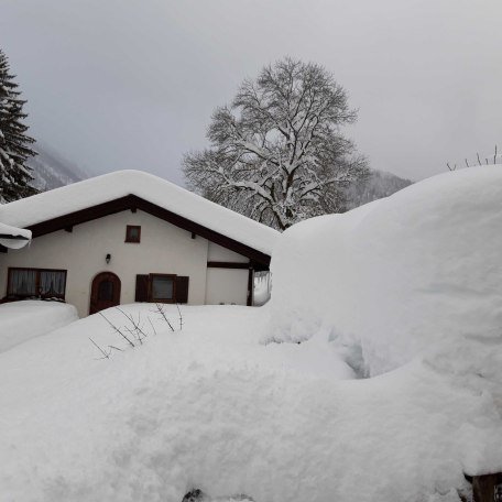 Ferienhaus Heidtmann im Januar 2019 mit 1,20 m Schnee, © im-web.de/ Touristinformation Fischbachau